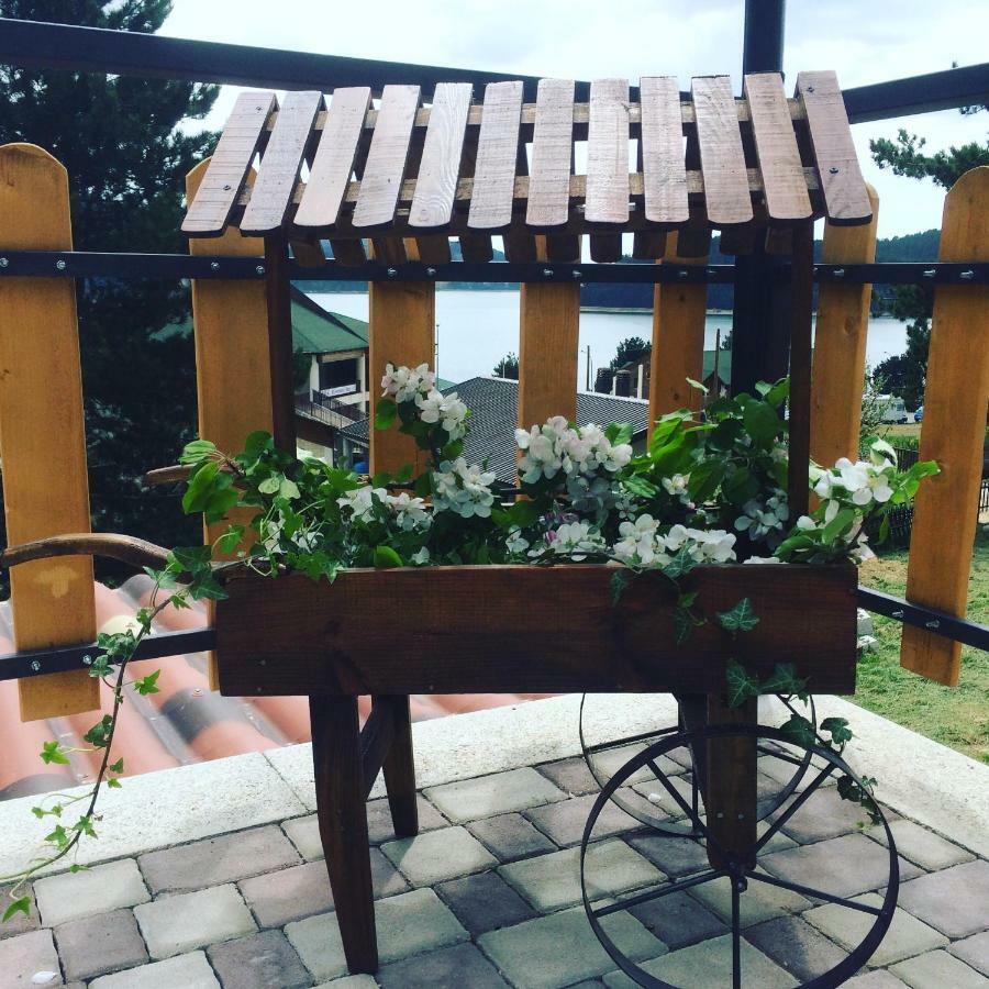 A Due Passi Bed & Breakfast Lorica Exterior photo